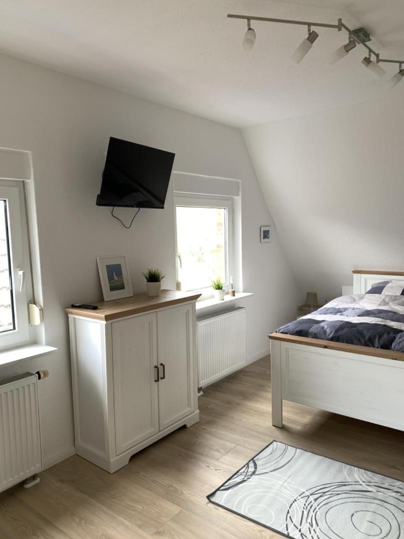 Neu! Schickes Und Modernes Ferienhaus Ant Zingel Krummhörn Exterior foto